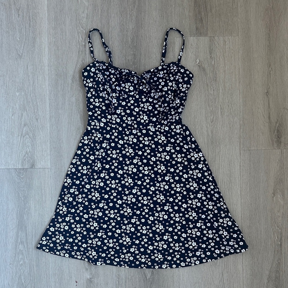 HOLLISTER NWOT Floral Spaghetti Strap Dress size XXS